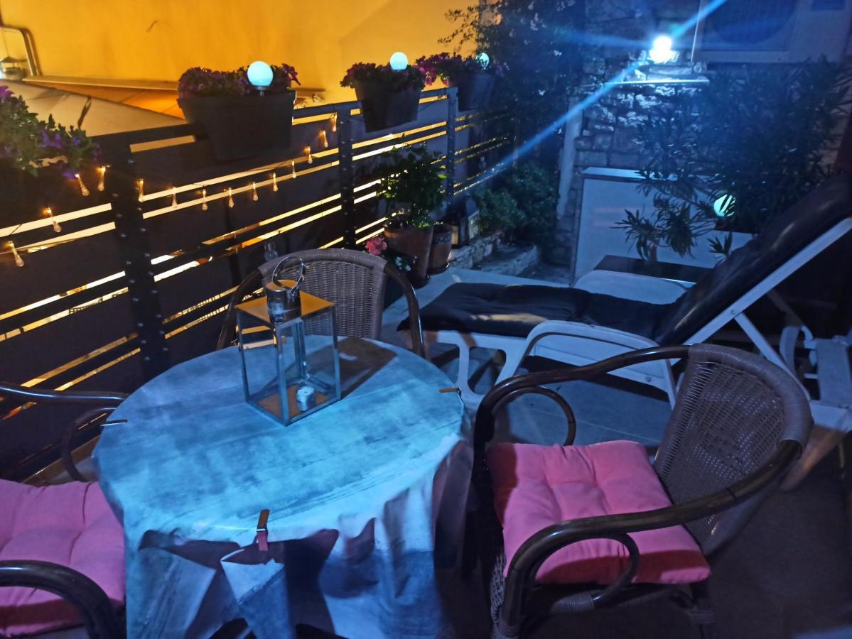 Apartment Sentimento พูลา ภายนอก รูปภาพ